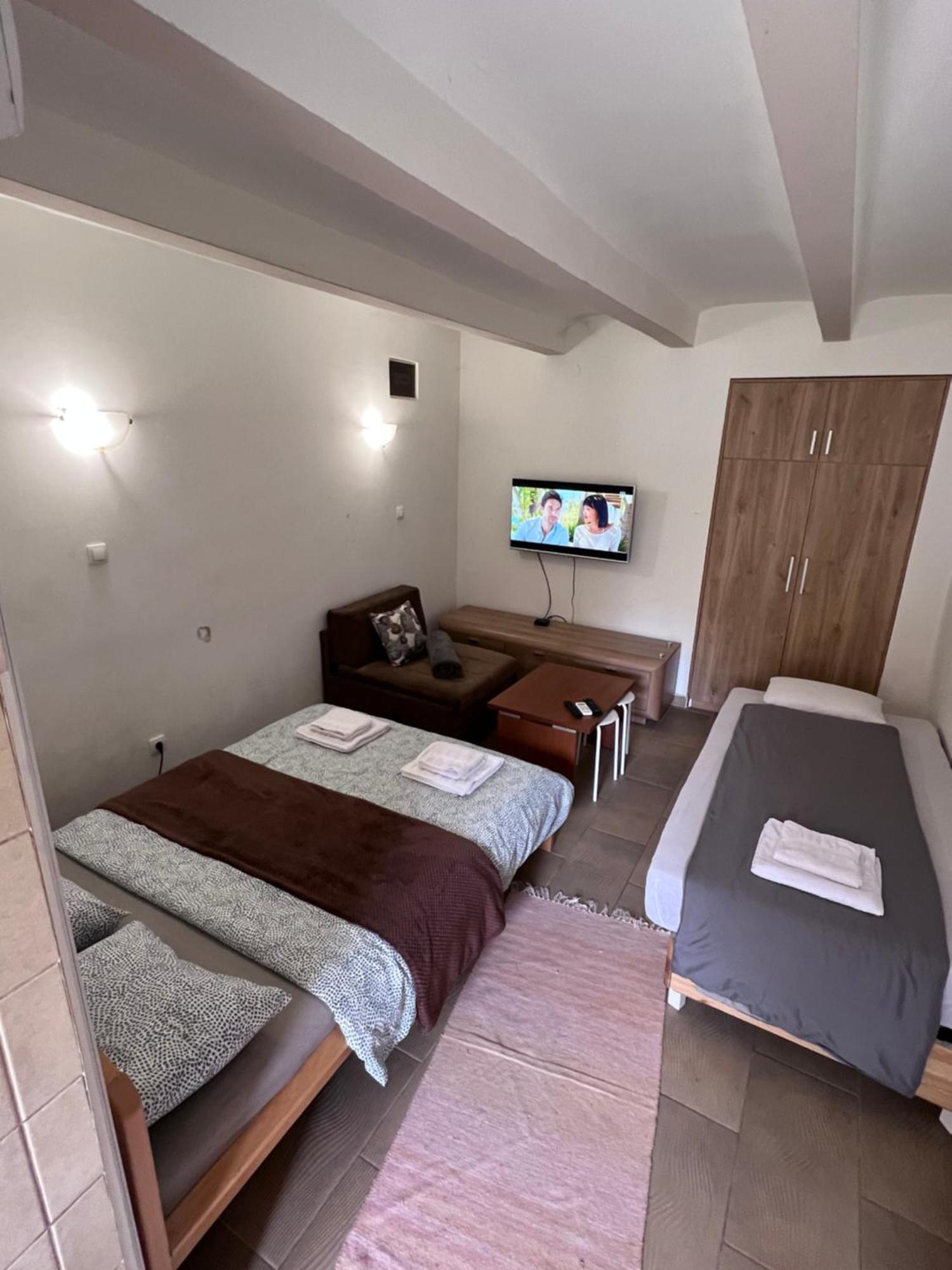 Booking Apartments Alone 1 Belgrado Exterior foto